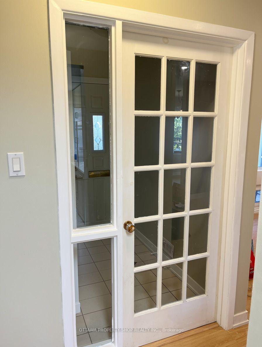 Photo 3 of 46 Bedale Drive, Ottawa, Crystal Beach — HOMEH