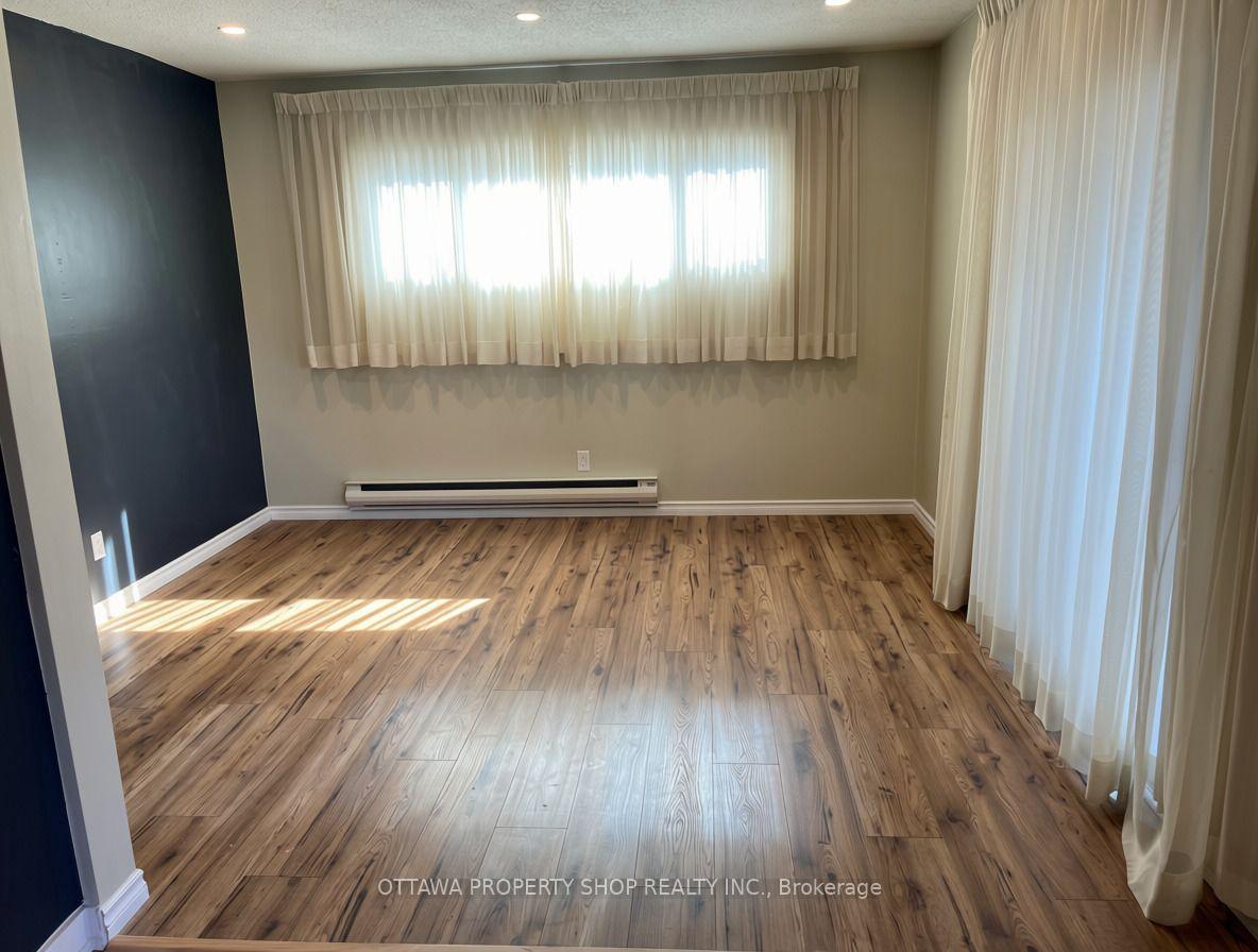 Photo 8 of 46 Bedale Drive, Ottawa, Crystal Beach — HOMEH