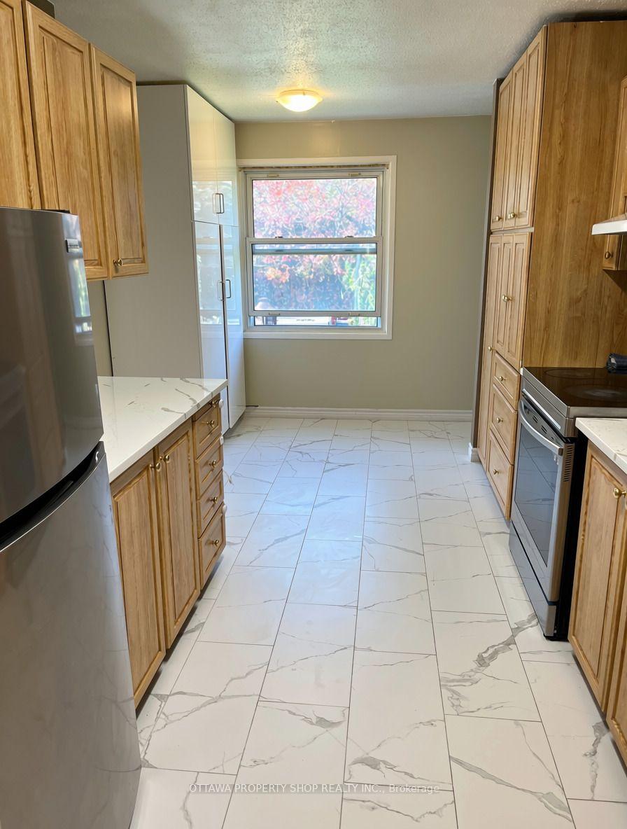 Photo 10 of 46 Bedale Drive, Ottawa, Crystal Beach — HOMEH