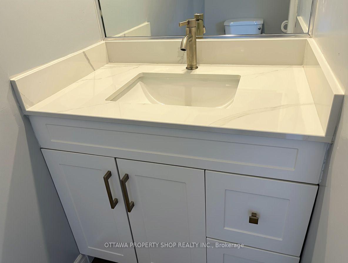 Photo 15 of 46 Bedale Drive, Ottawa, Crystal Beach — HOMEH