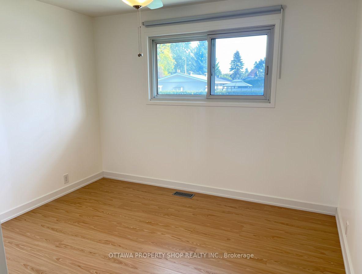 Photo 16 of 46 Bedale Drive, Ottawa, Crystal Beach — HOMEH