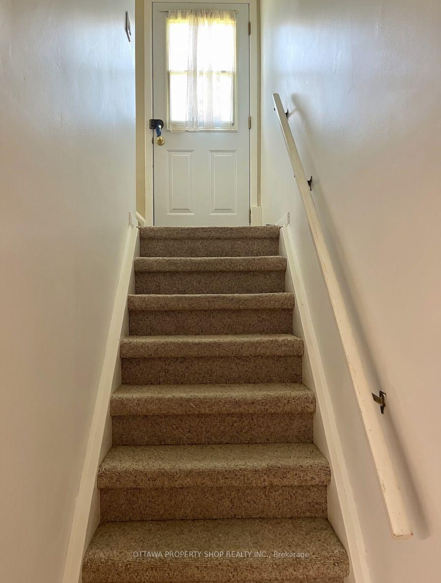 Photo 22 of 46 Bedale Drive, Ottawa, Crystal Beach — HOMEH