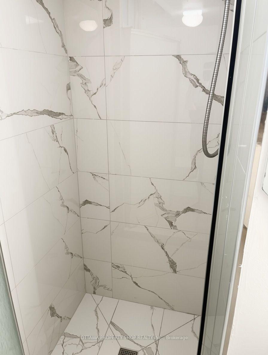 Photo 26 of 46 Bedale Drive, Ottawa, Crystal Beach — HOMEH