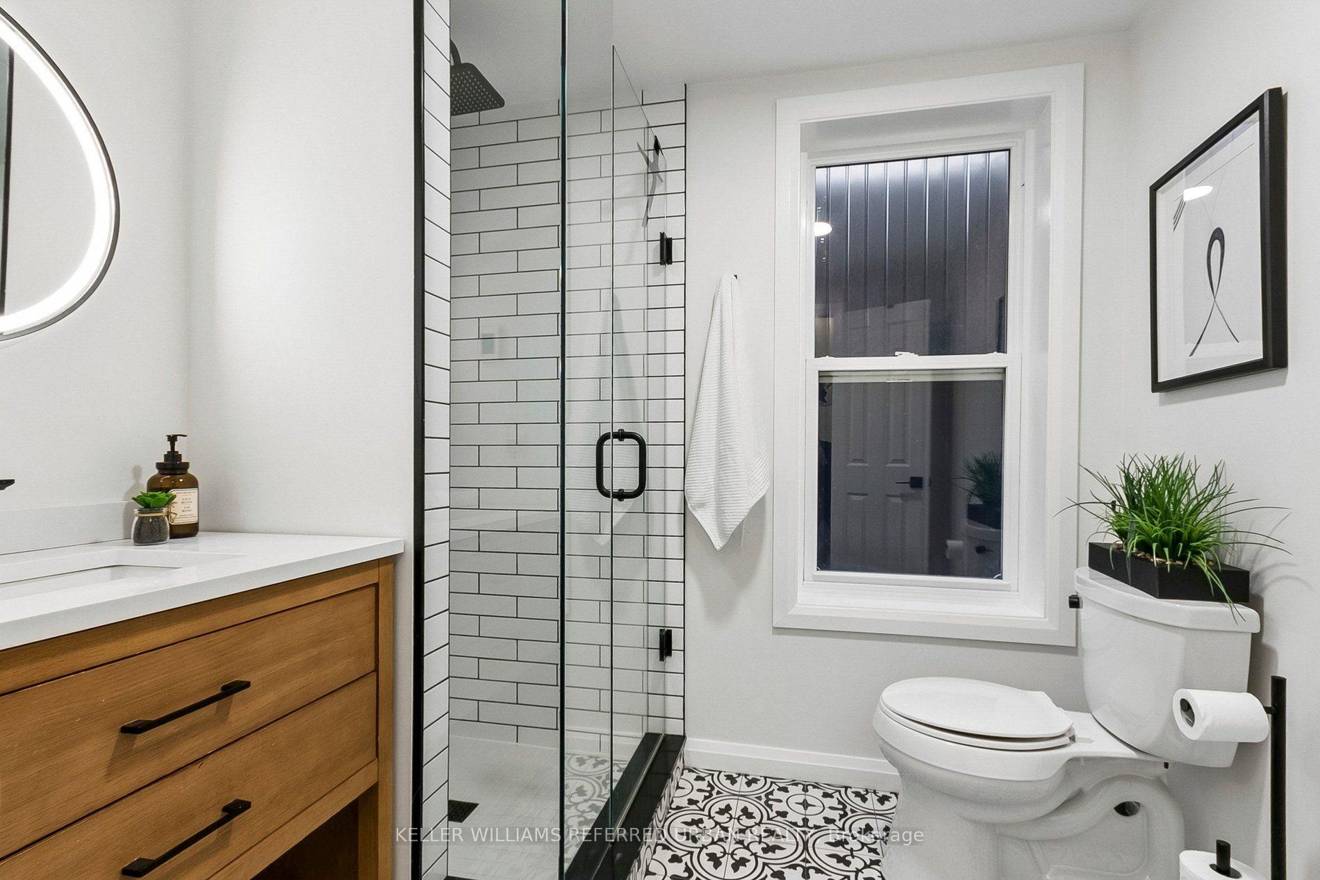 Photo 12 of 156 Rhodes Avenue, Toronto, Greenwood-Coxwell — HOMEH