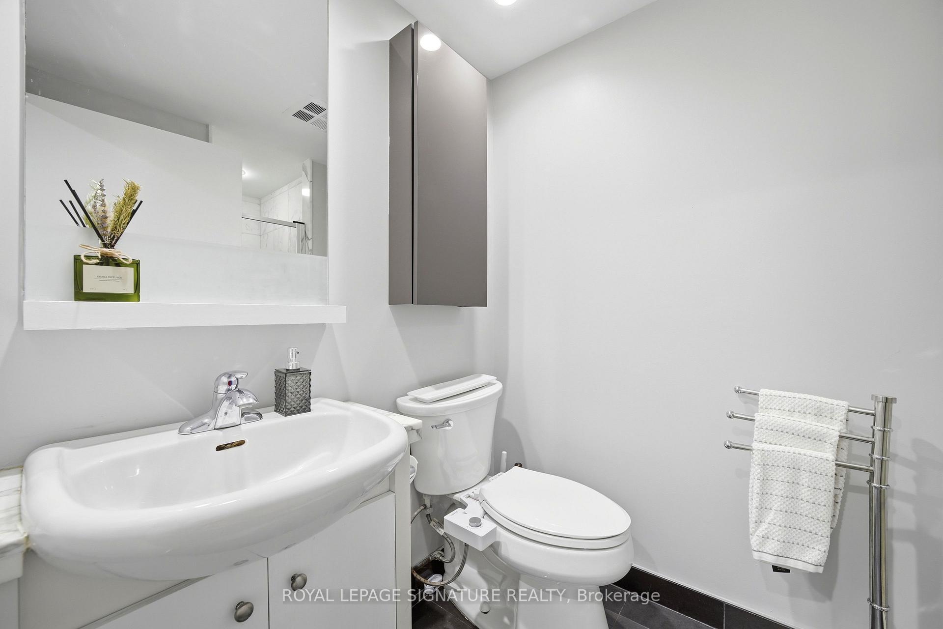 Photo 15 of Unit 510, 218 Queens Quay W, Toronto, Waterfront Communities — HOMEH