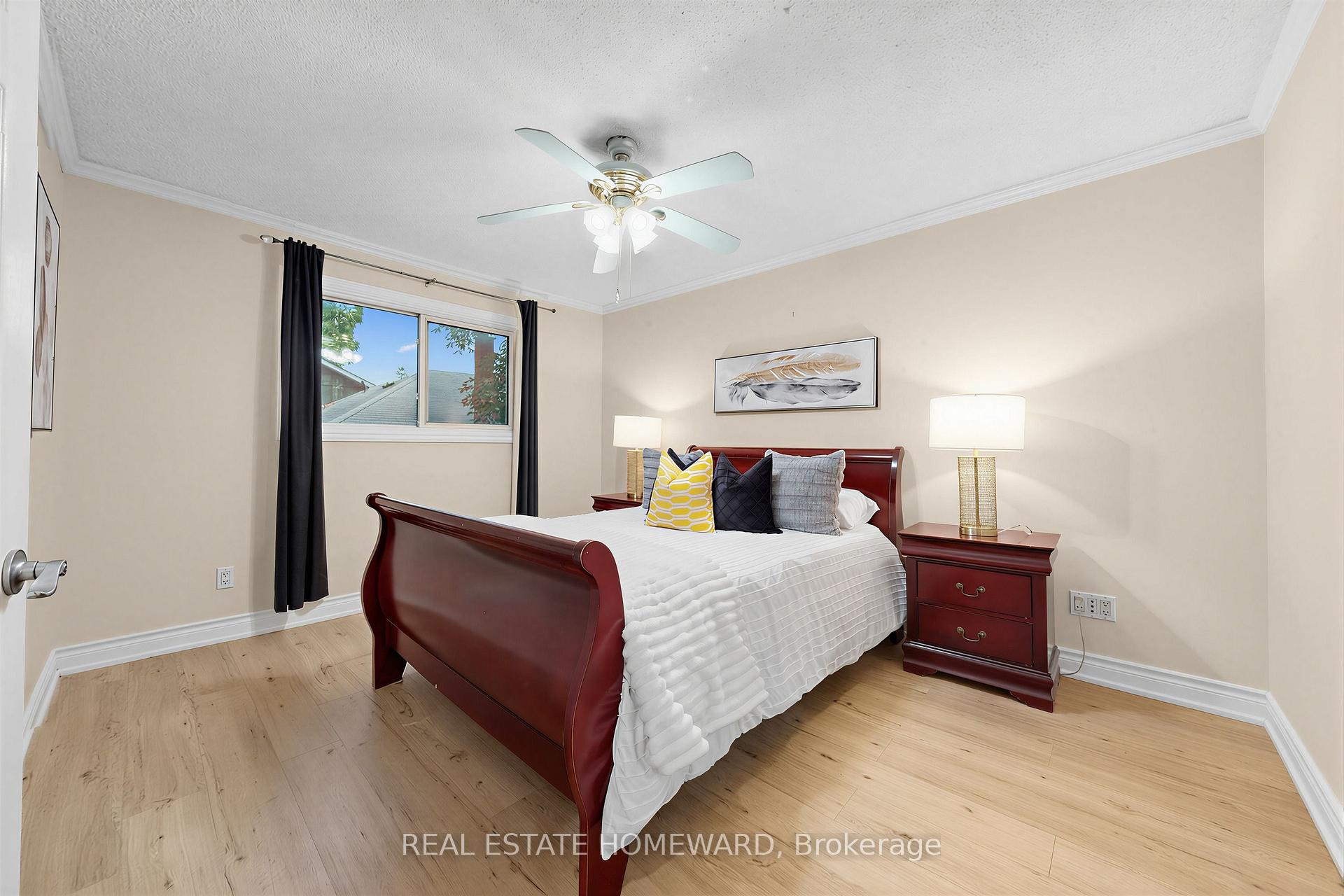 Photo 18 of 621 Byron Street S, Whitby, Downtown Whitby — HOMEH