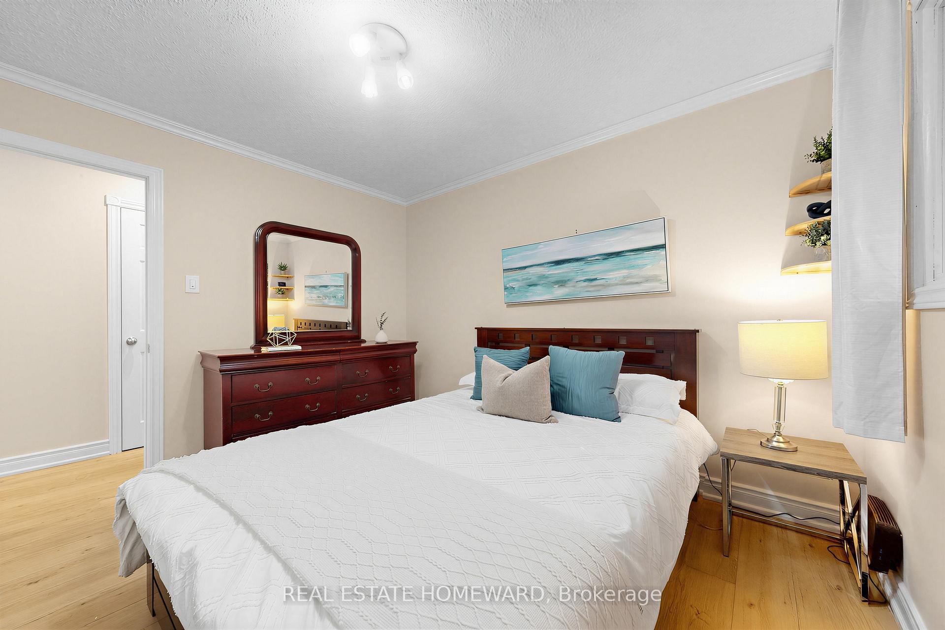Photo 22 of 621 Byron Street S, Whitby, Downtown Whitby — HOMEH