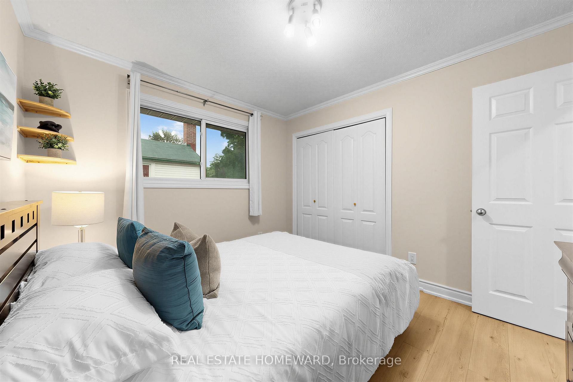 Photo 23 of 621 Byron Street S, Whitby, Downtown Whitby — HOMEH