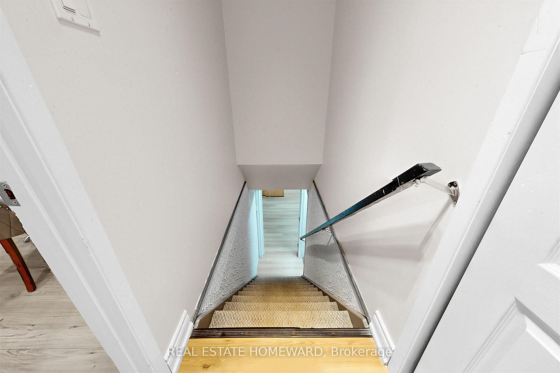 Photo 27 of 621 Byron Street S, Whitby, Downtown Whitby — HOMEH