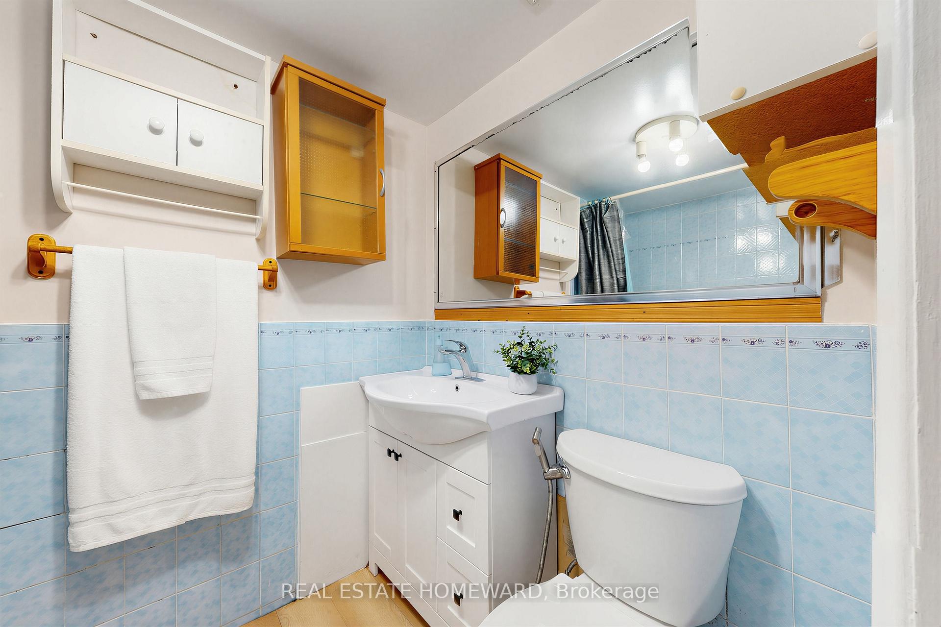 Photo 35 of 621 Byron Street S, Whitby, Downtown Whitby — HOMEH