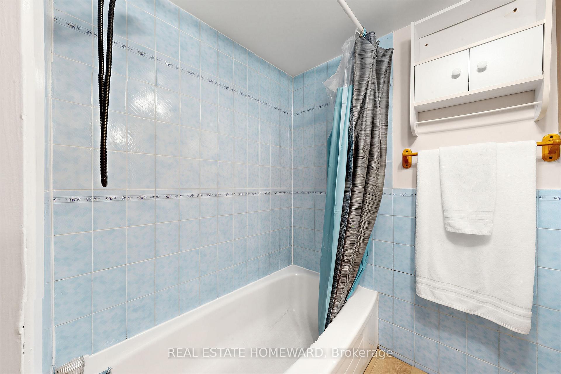 Photo 36 of 621 Byron Street S, Whitby, Downtown Whitby — HOMEH