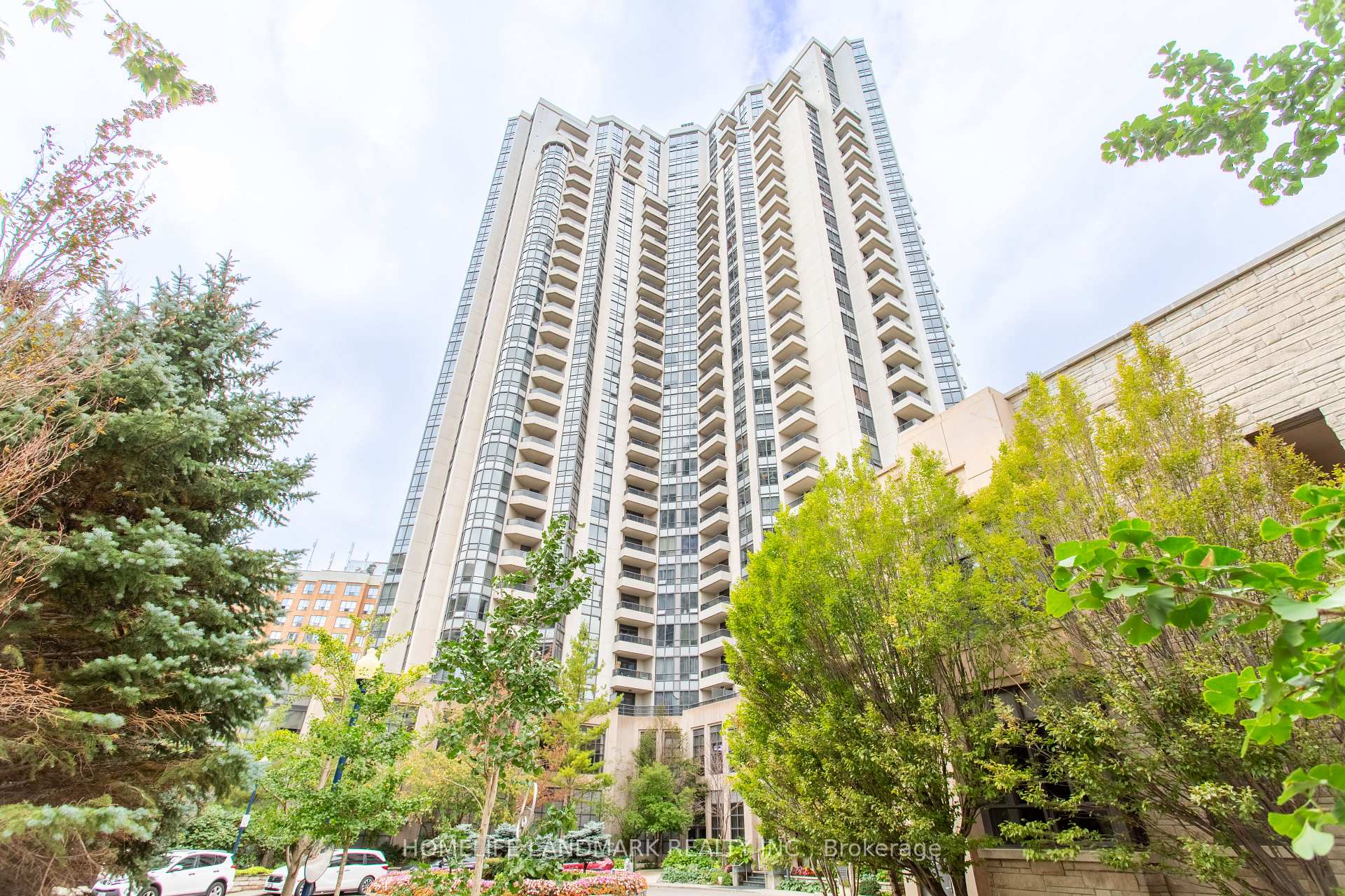 Photo 1 of 500 Doris Avenue, North York, Willowdale East — HOMEH