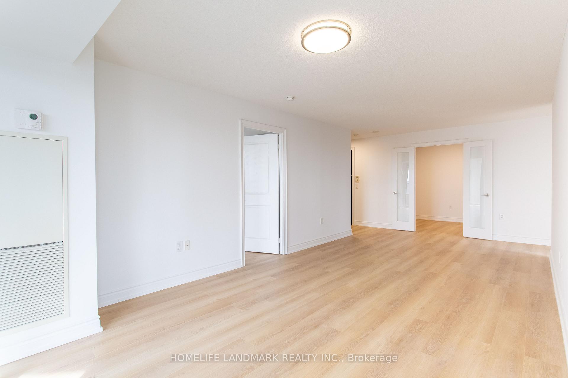 Photo 24 of 500 Doris Avenue, North York, Willowdale East — HOMEH