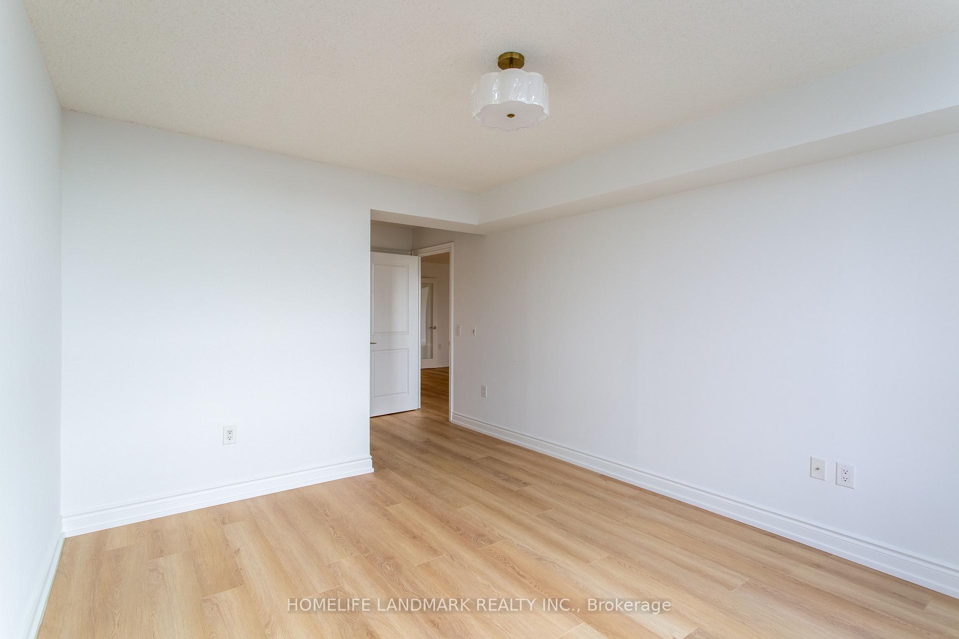 Photo 30 of 500 Doris Avenue, North York, Willowdale East — HOMEH