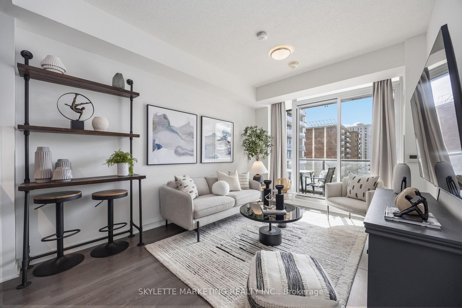 Photo of Unit 414, 38 Forest Manor Road