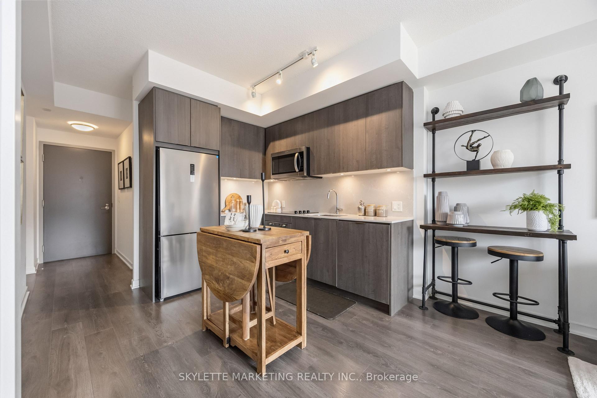 Photo 10 of Unit 414, 38 Forest Manor Road, North York, Henry Farm — HOMEH
