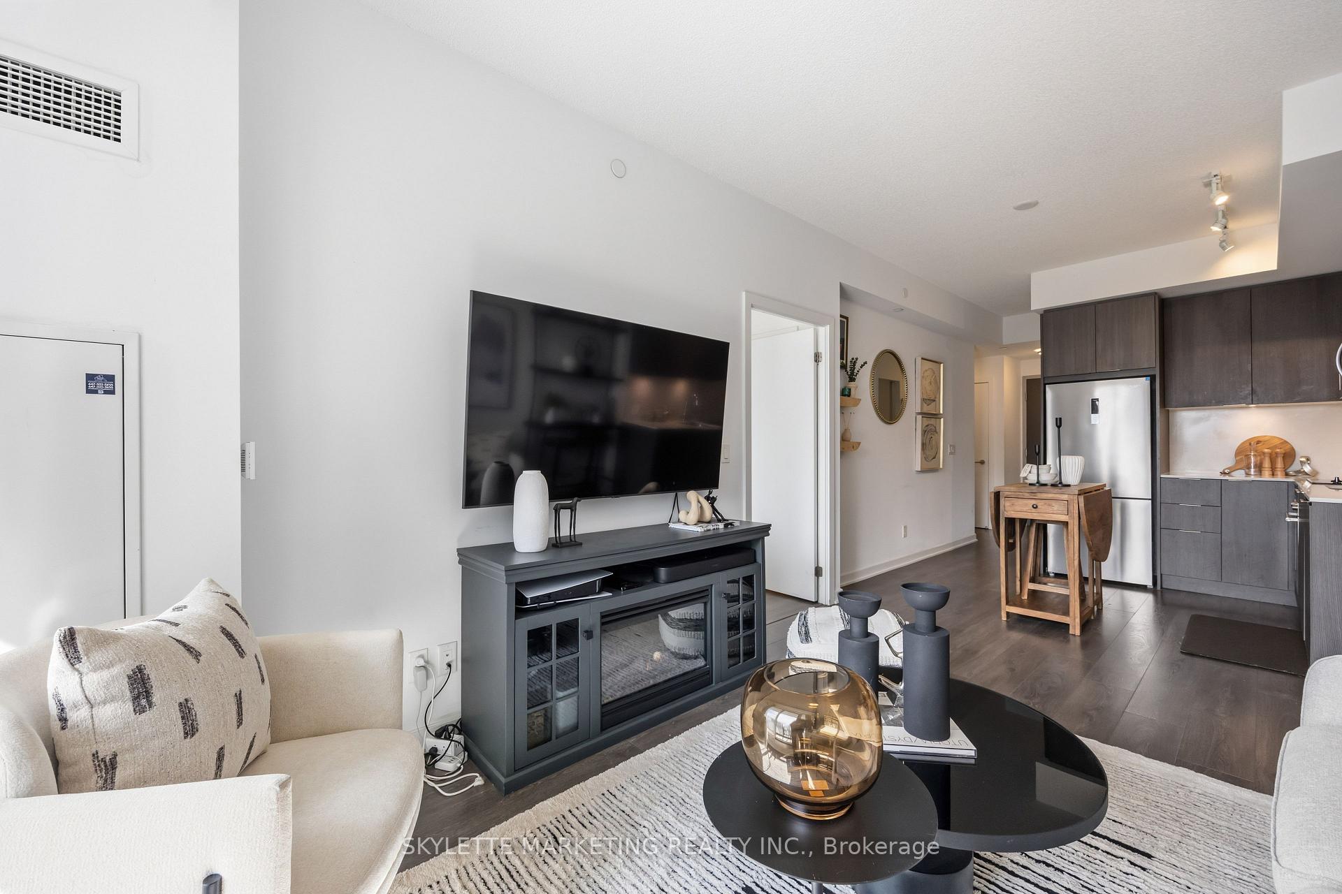 Photo 20 of Unit 414, 38 Forest Manor Road, North York, Henry Farm — HOMEH