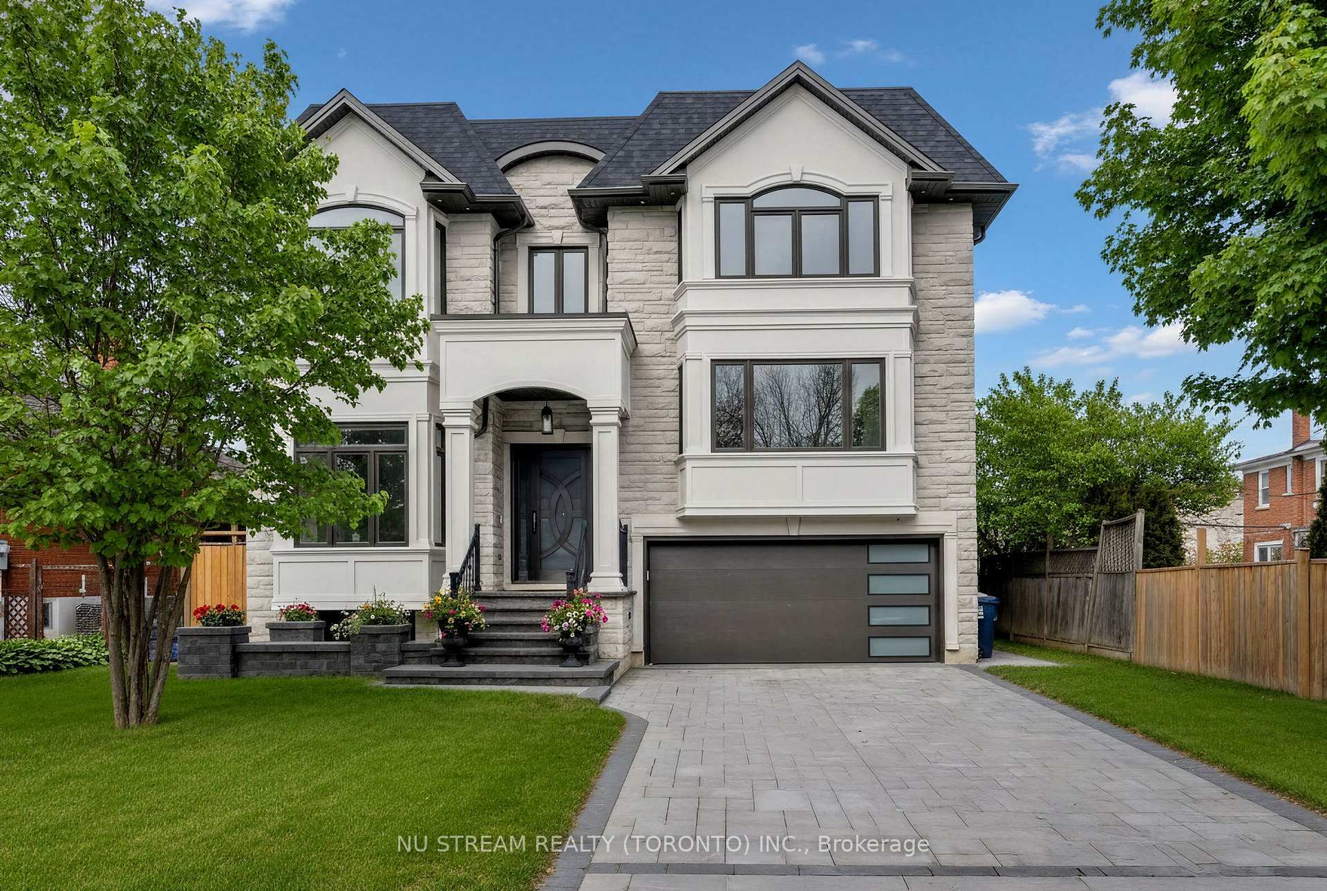 Photo of 108 Abitibi Avenue