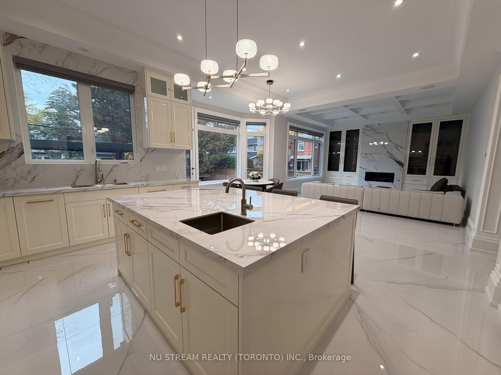 Photo 12 of 108 Abitibi Avenue, North York, Newtonbrook East — HOMEH