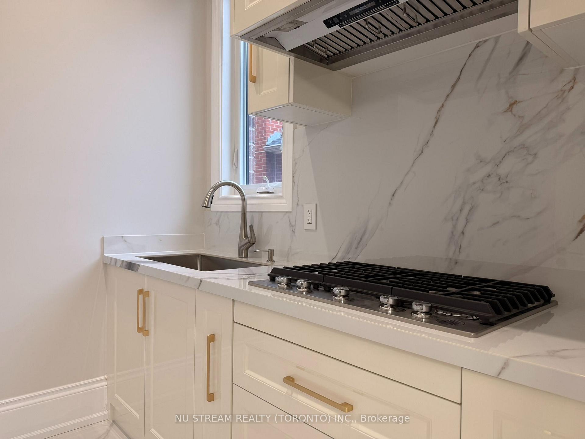 Photo 14 of 108 Abitibi Avenue, North York, Newtonbrook East — HOMEH