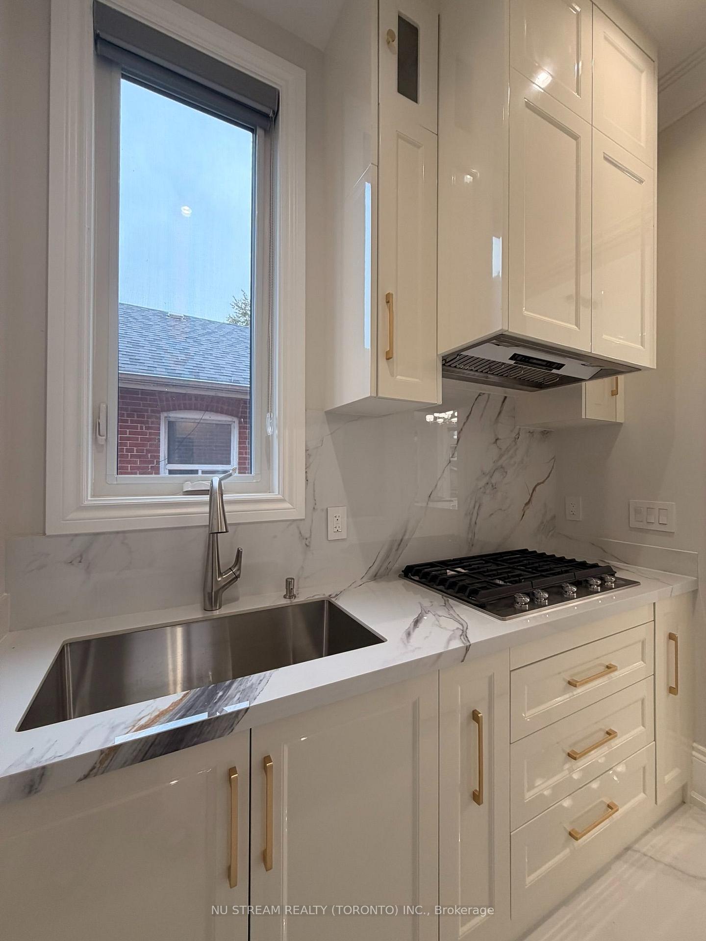 Photo 15 of 108 Abitibi Avenue, North York, Newtonbrook East — HOMEH