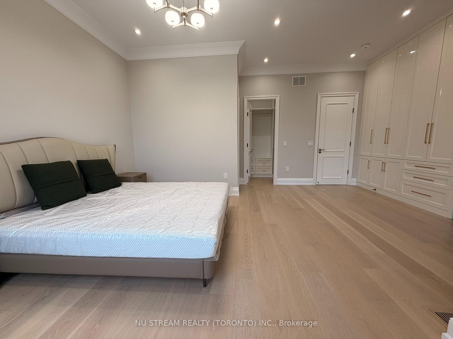 Photo 25 of 108 Abitibi Avenue, North York, Newtonbrook East — HOMEH