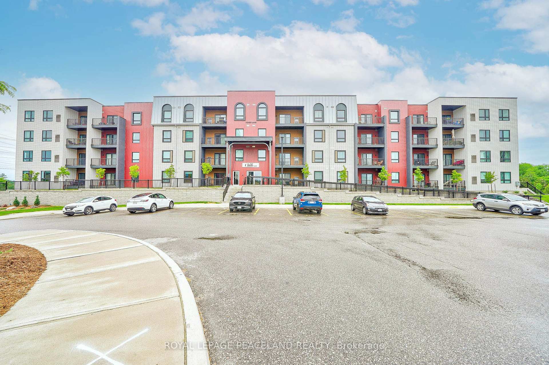Photo 1 of Unit 412, 1 Chef Lane, Barrie, Rural Barrie Southeast — HOMEH