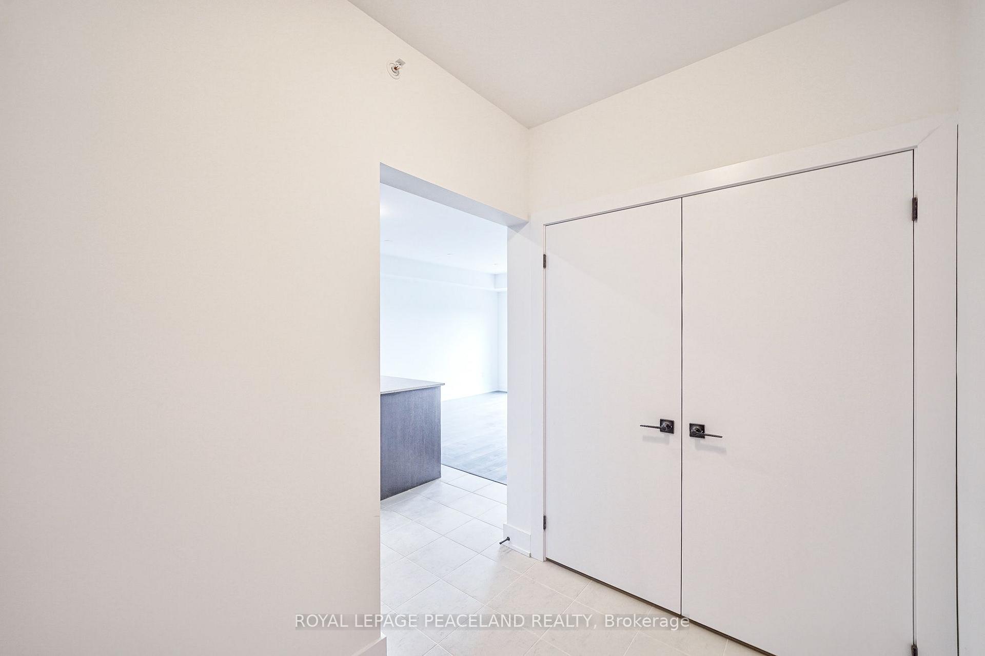 Photo 13 of Unit 412, 1 Chef Lane, Barrie, Rural Barrie Southeast — HOMEH
