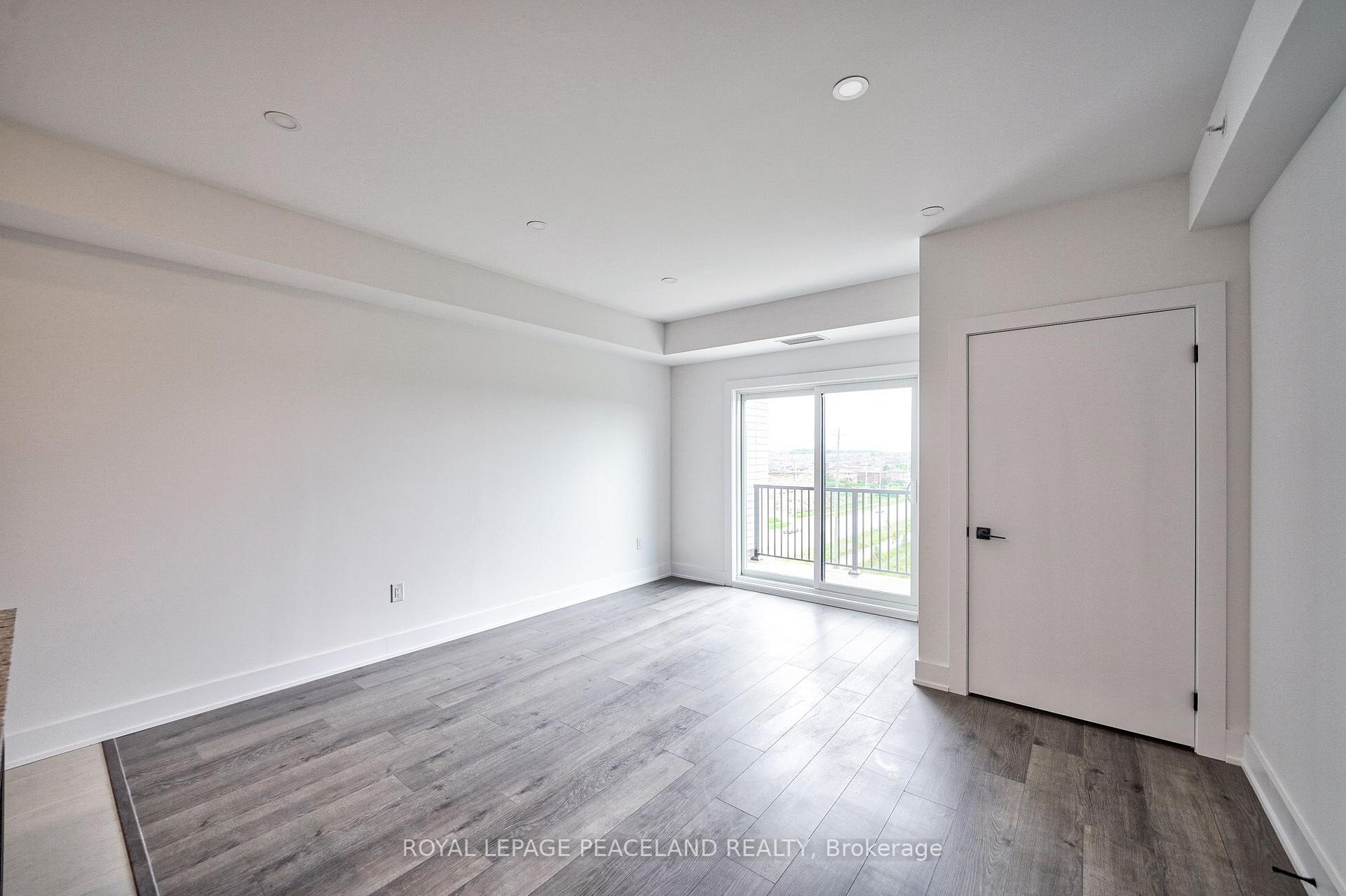 Photo 21 of Unit 412, 1 Chef Lane, Barrie, Rural Barrie Southeast — HOMEH