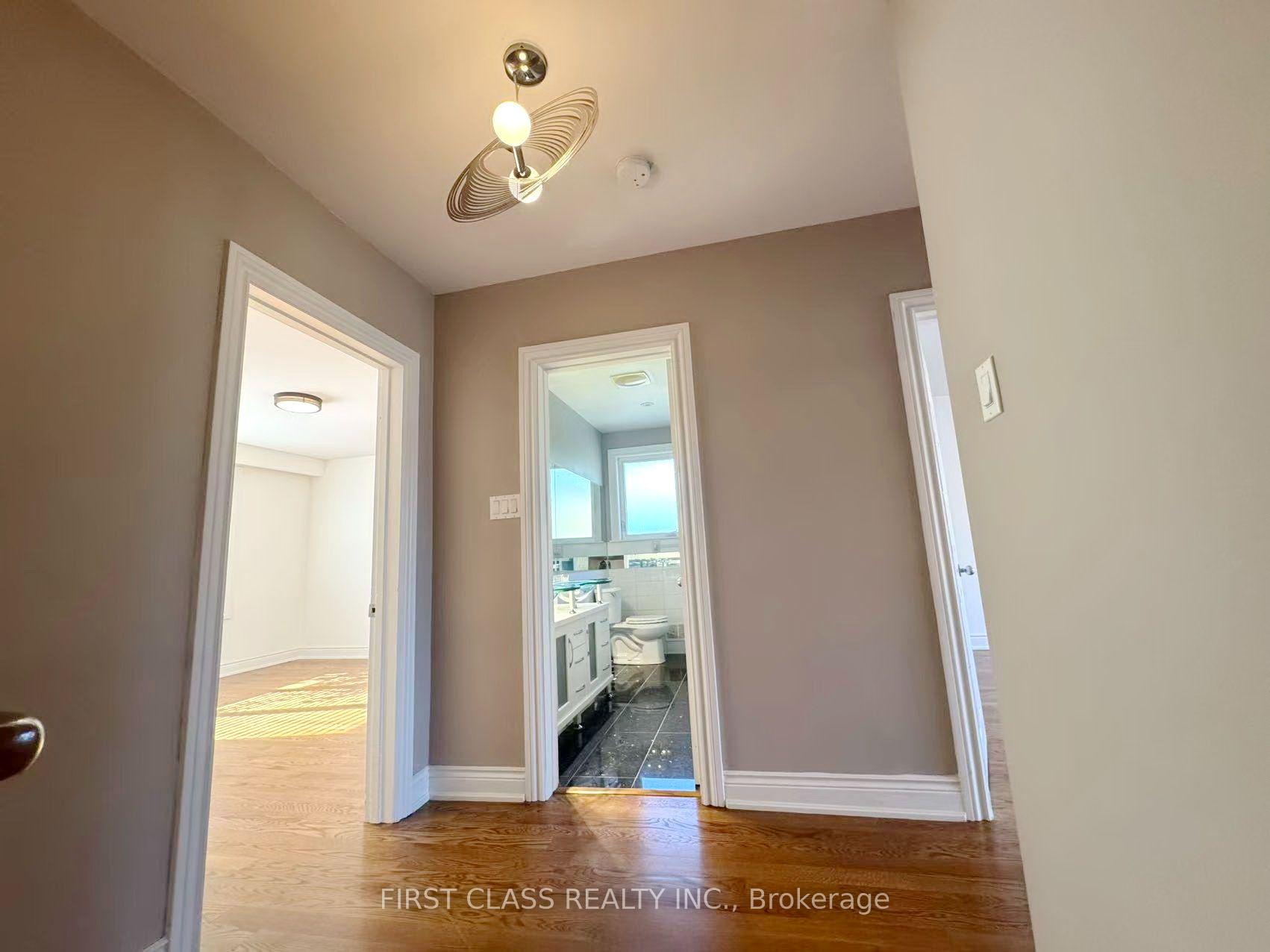 Photo 17 of 202 Goddard Street, North York, Bathurst Manor — HOMEH