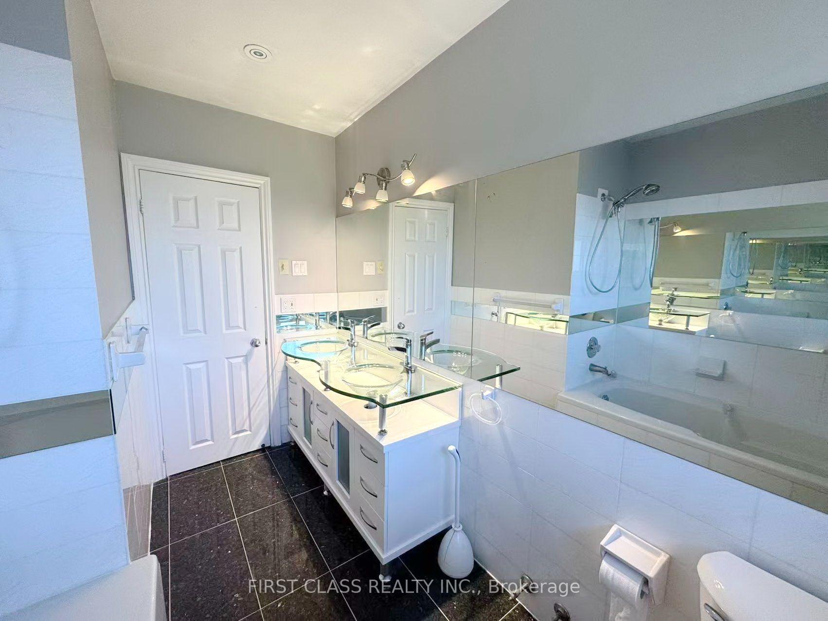 Photo 19 of 202 Goddard Street, North York, Bathurst Manor — HOMEH
