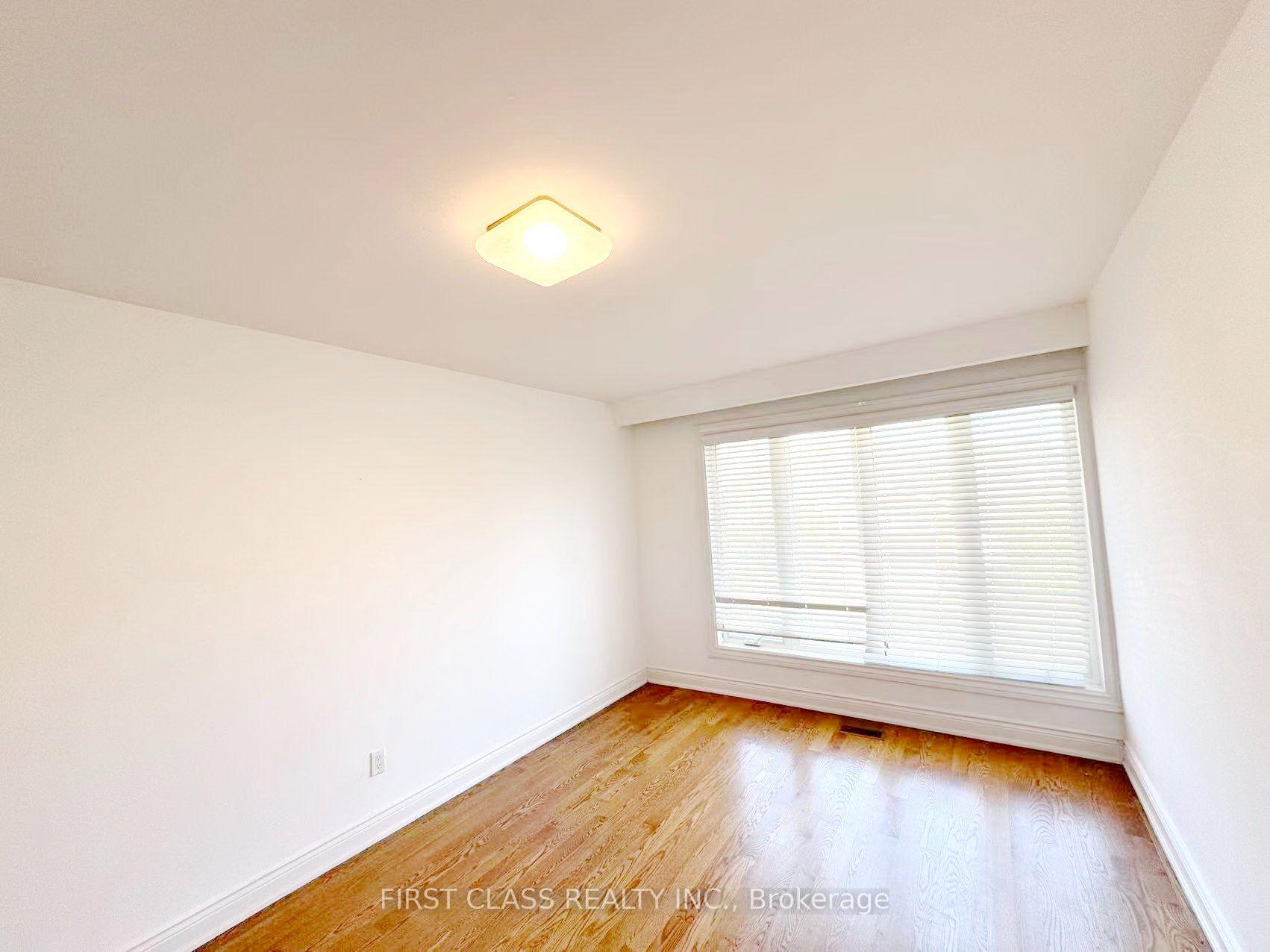 Photo 26 of 202 Goddard Street, North York, Bathurst Manor — HOMEH
