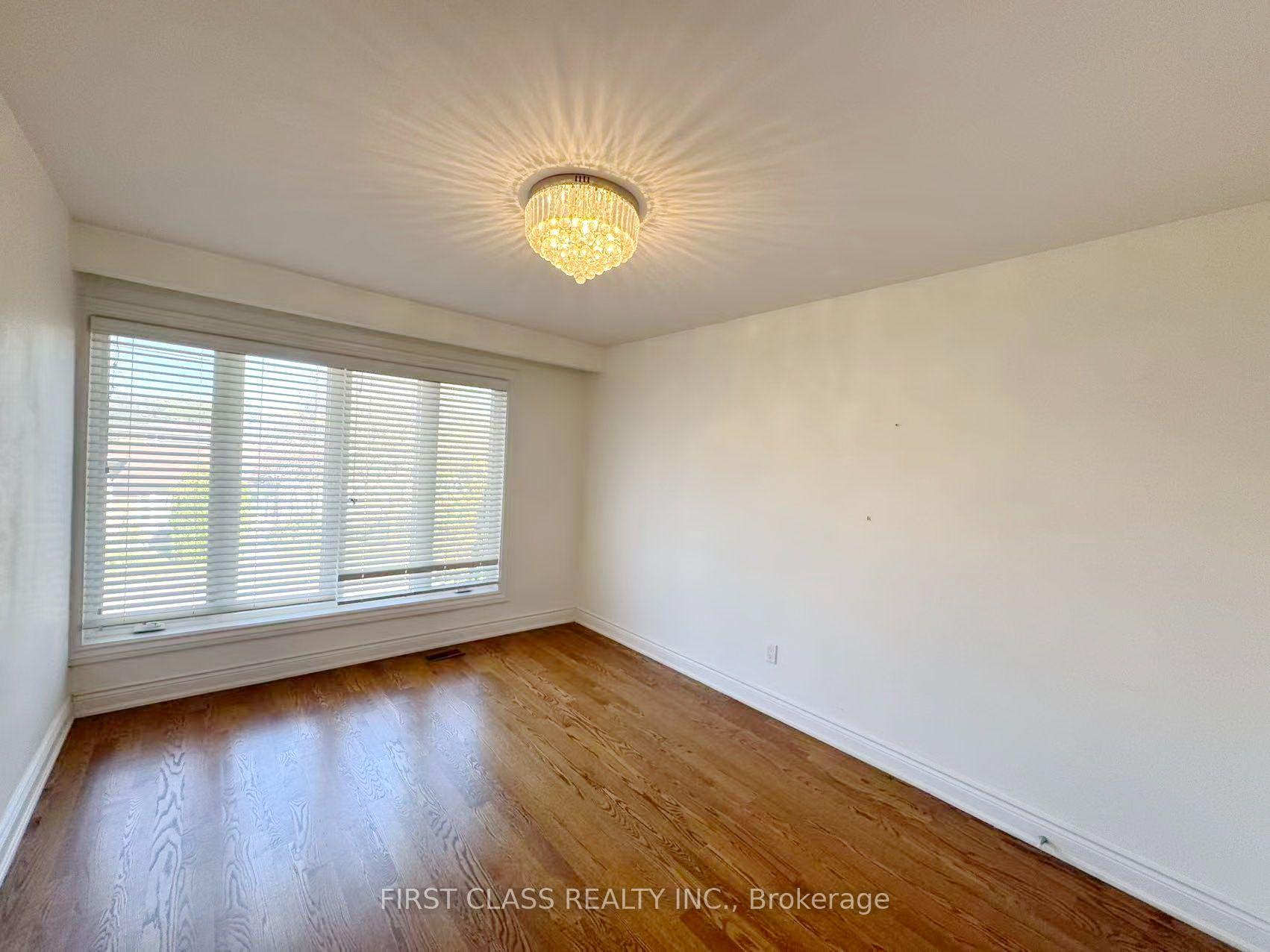 Photo 29 of 202 Goddard Street, North York, Bathurst Manor — HOMEH