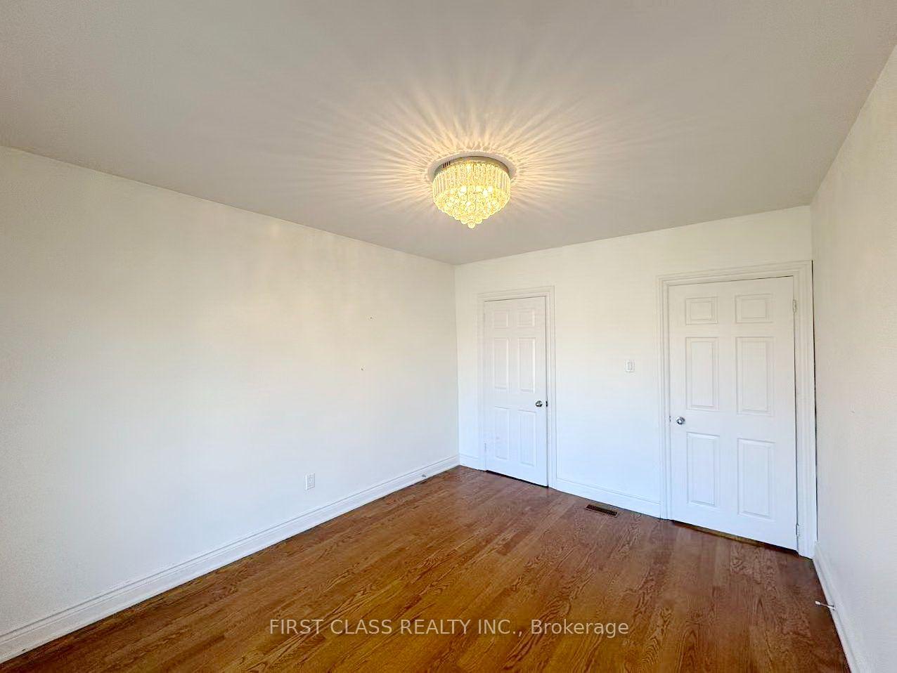 Photo 30 of 202 Goddard Street, North York, Bathurst Manor — HOMEH