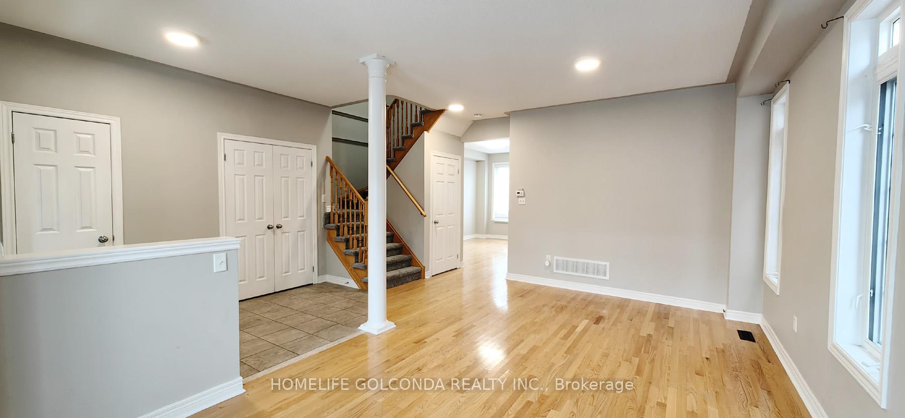 Photo 5 of 32 Cardrew Street, Markham, Cornell — HOMEH