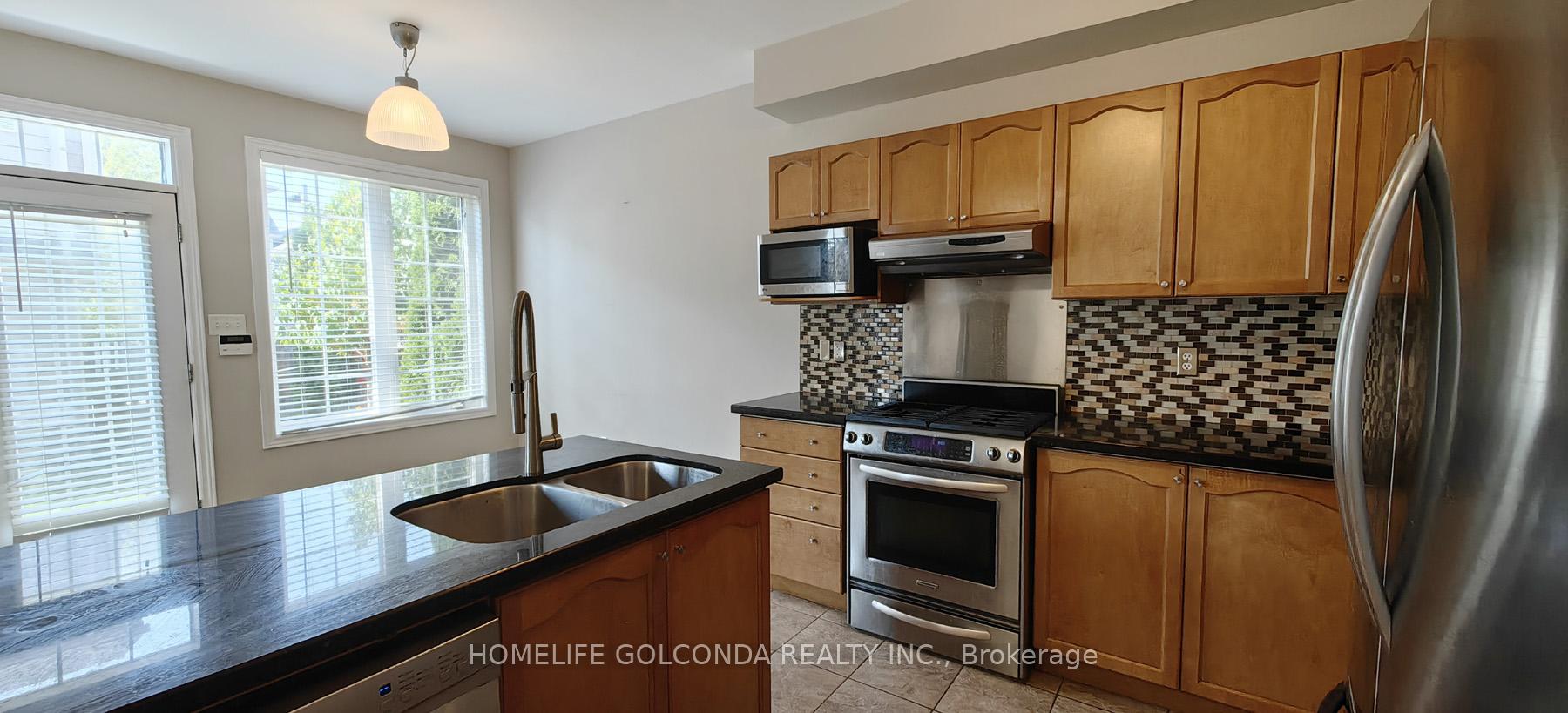 Photo 8 of 32 Cardrew Street, Markham, Cornell — HOMEH