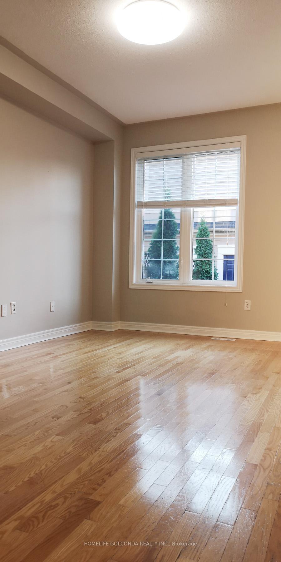 Photo 12 of 32 Cardrew Street, Markham, Cornell — HOMEH