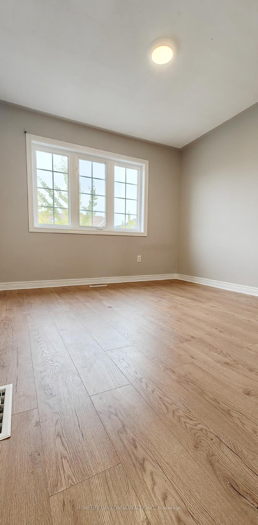 Photo 22 of 32 Cardrew Street, Markham, Cornell — HOMEH