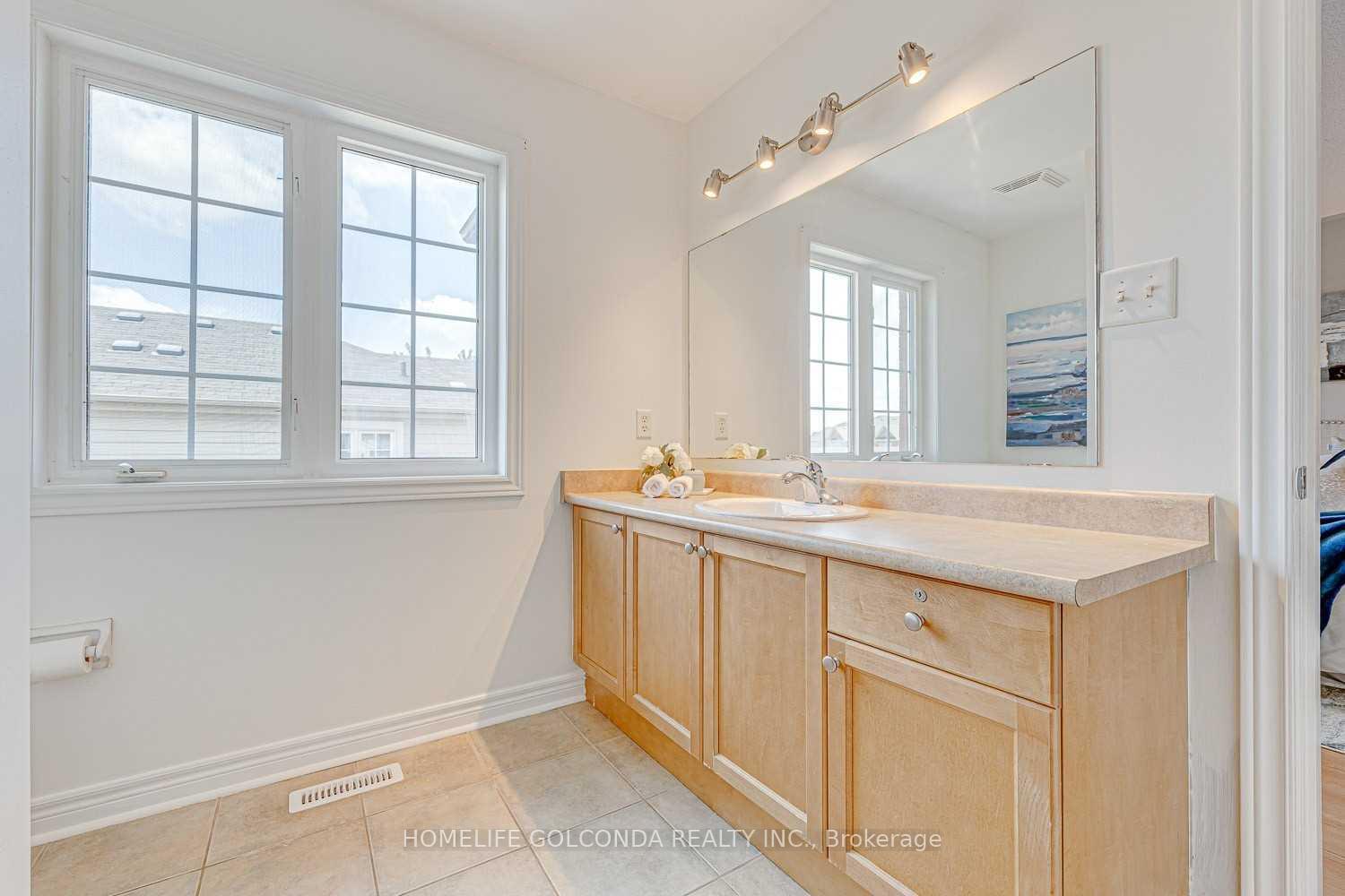 Photo 25 of 32 Cardrew Street, Markham, Cornell — HOMEH