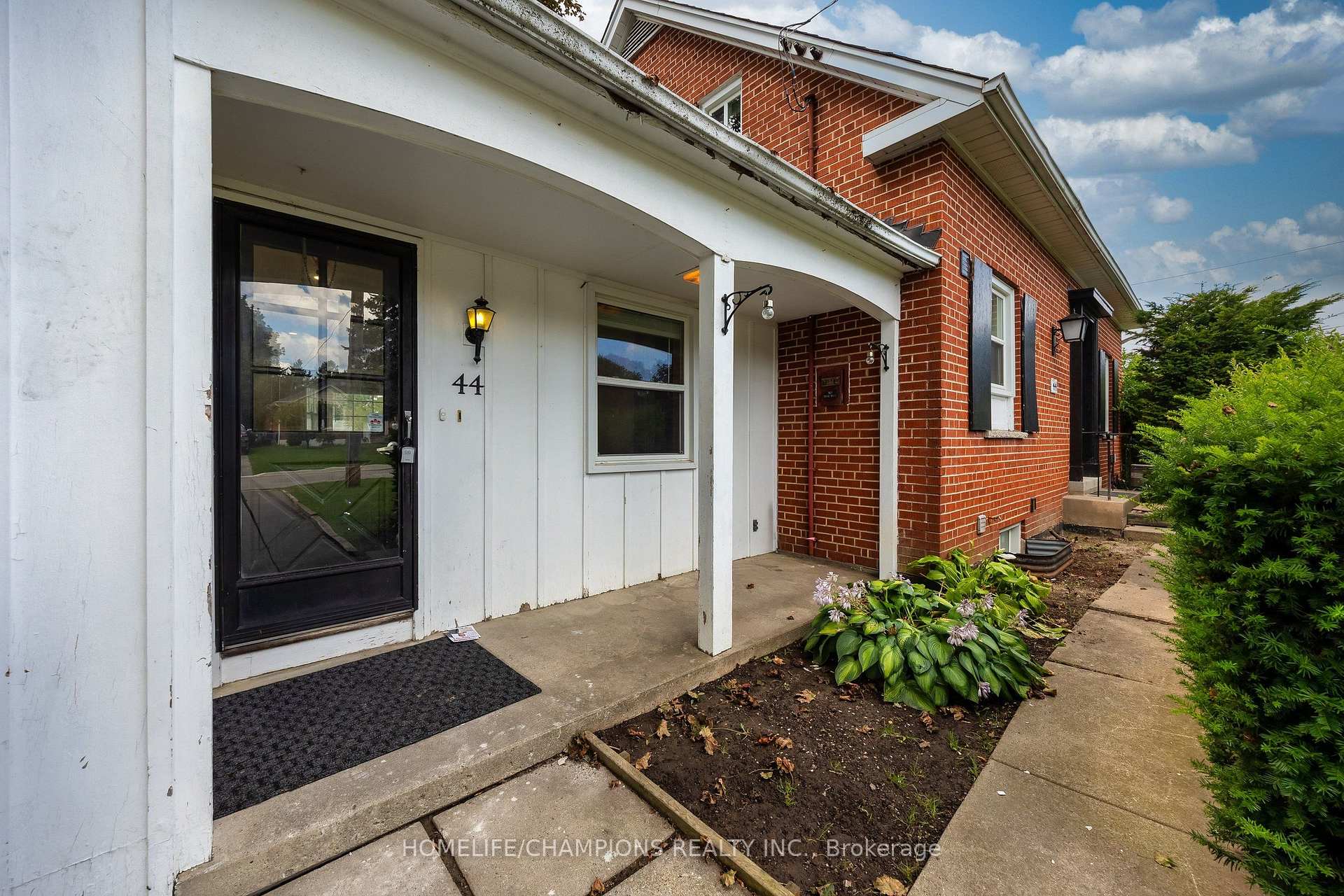 Photo 2 of 44 Marydon Crescent, Scarborough, Agincourt South-Malvern West — HOMEH