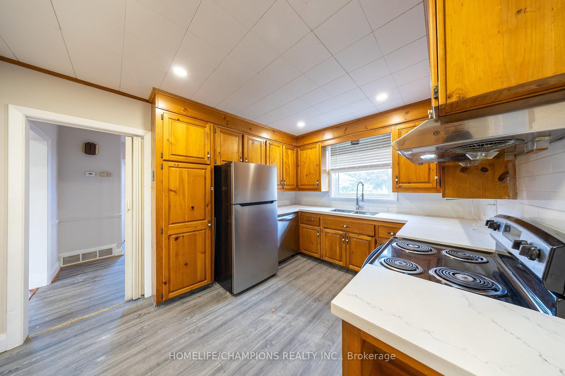 Photo 7 of 44 Marydon Crescent, Scarborough, Agincourt South-Malvern West — HOMEH