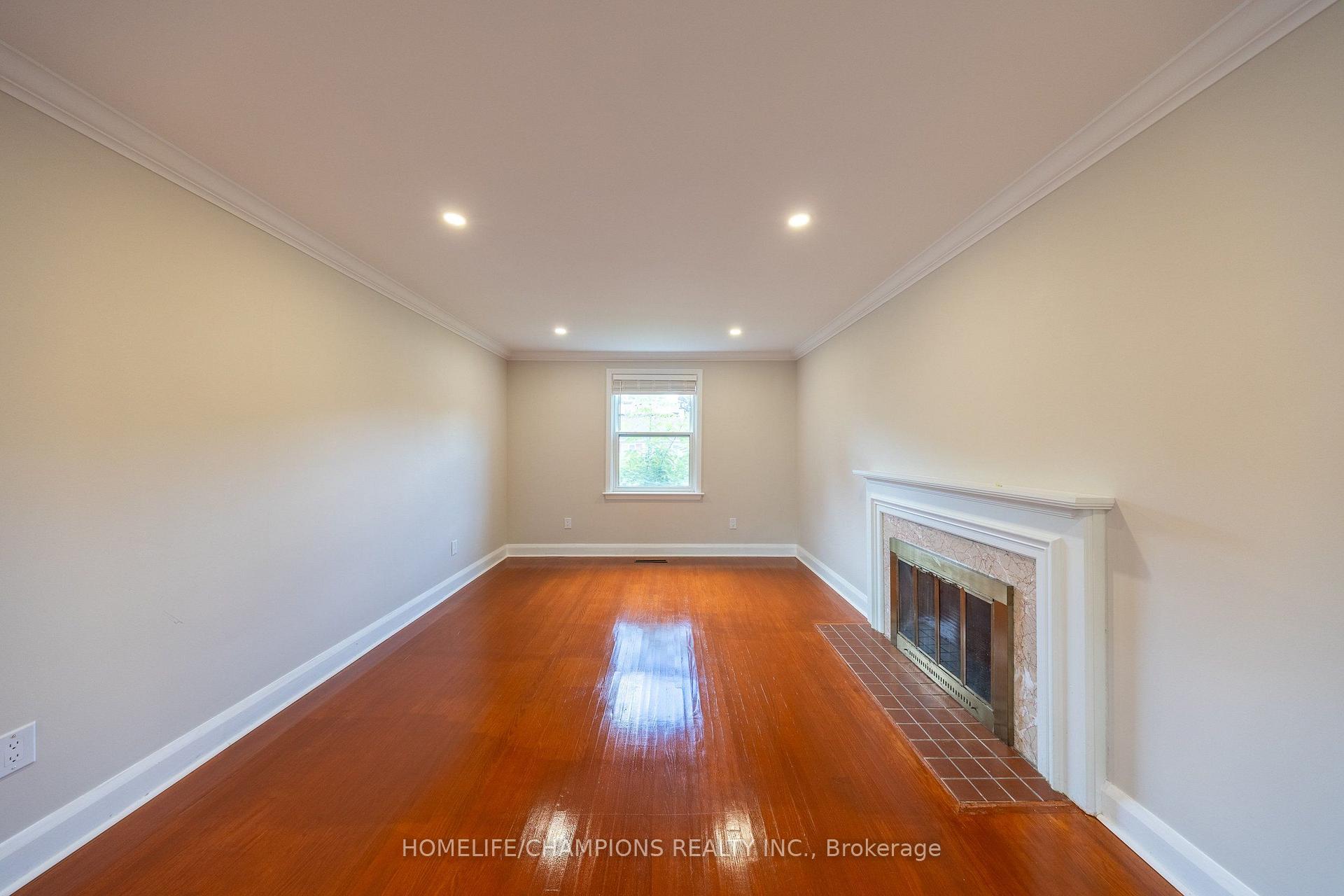 Photo 10 of 44 Marydon Crescent, Scarborough, Agincourt South-Malvern West — HOMEH