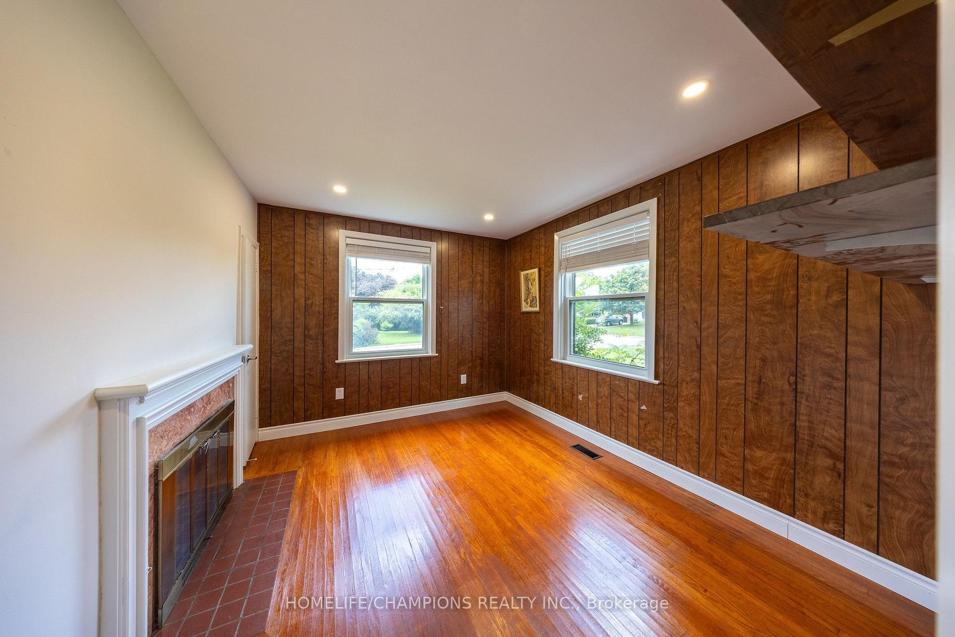 Photo 12 of 44 Marydon Crescent, Scarborough, Agincourt South-Malvern West — HOMEH
