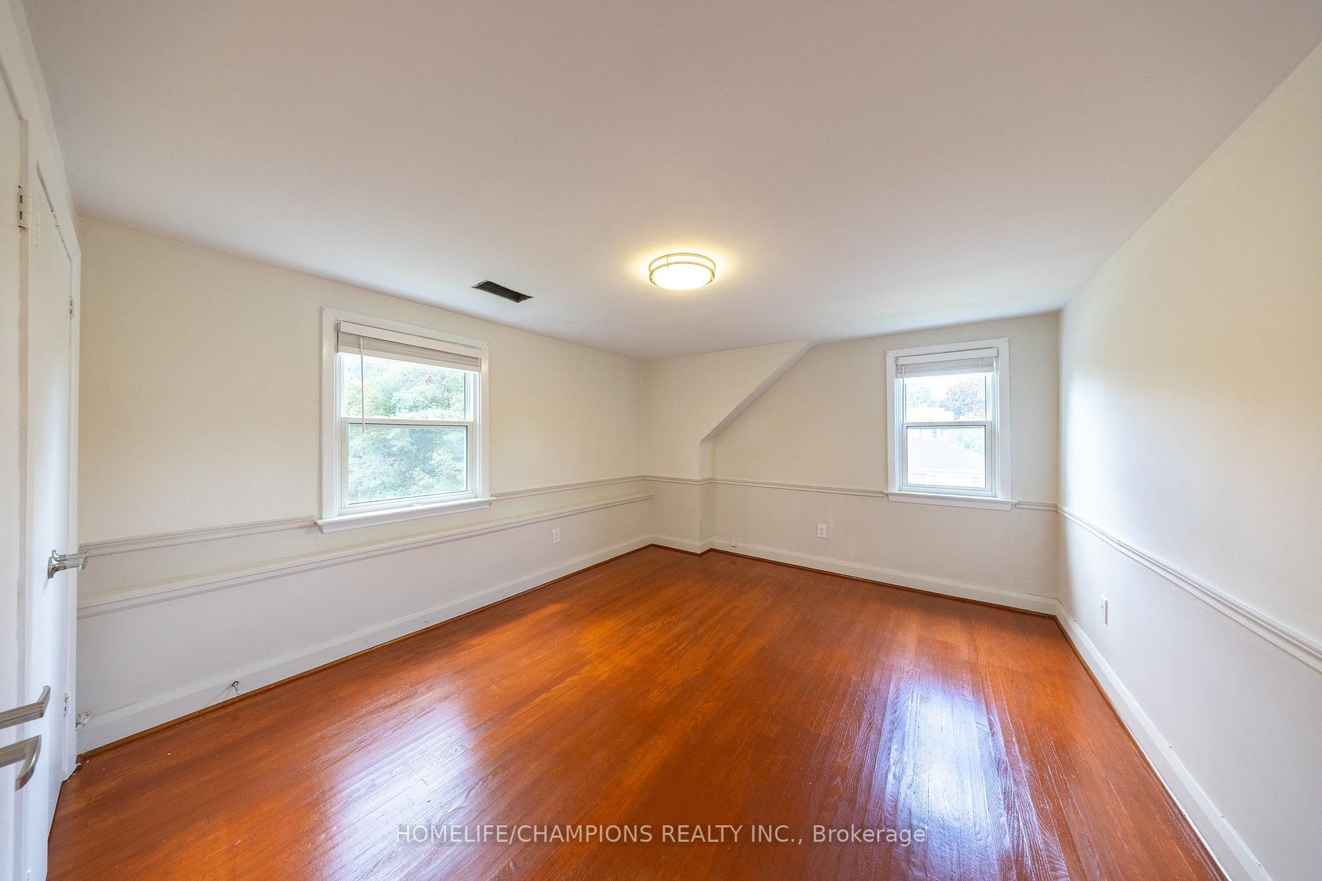 Photo 16 of 44 Marydon Crescent, Scarborough, Agincourt South-Malvern West — HOMEH