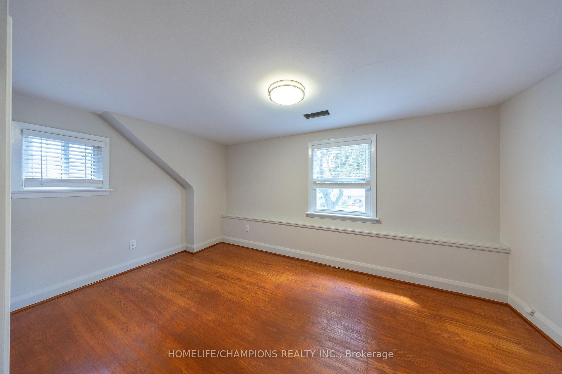 Photo 18 of 44 Marydon Crescent, Scarborough, Agincourt South-Malvern West — HOMEH