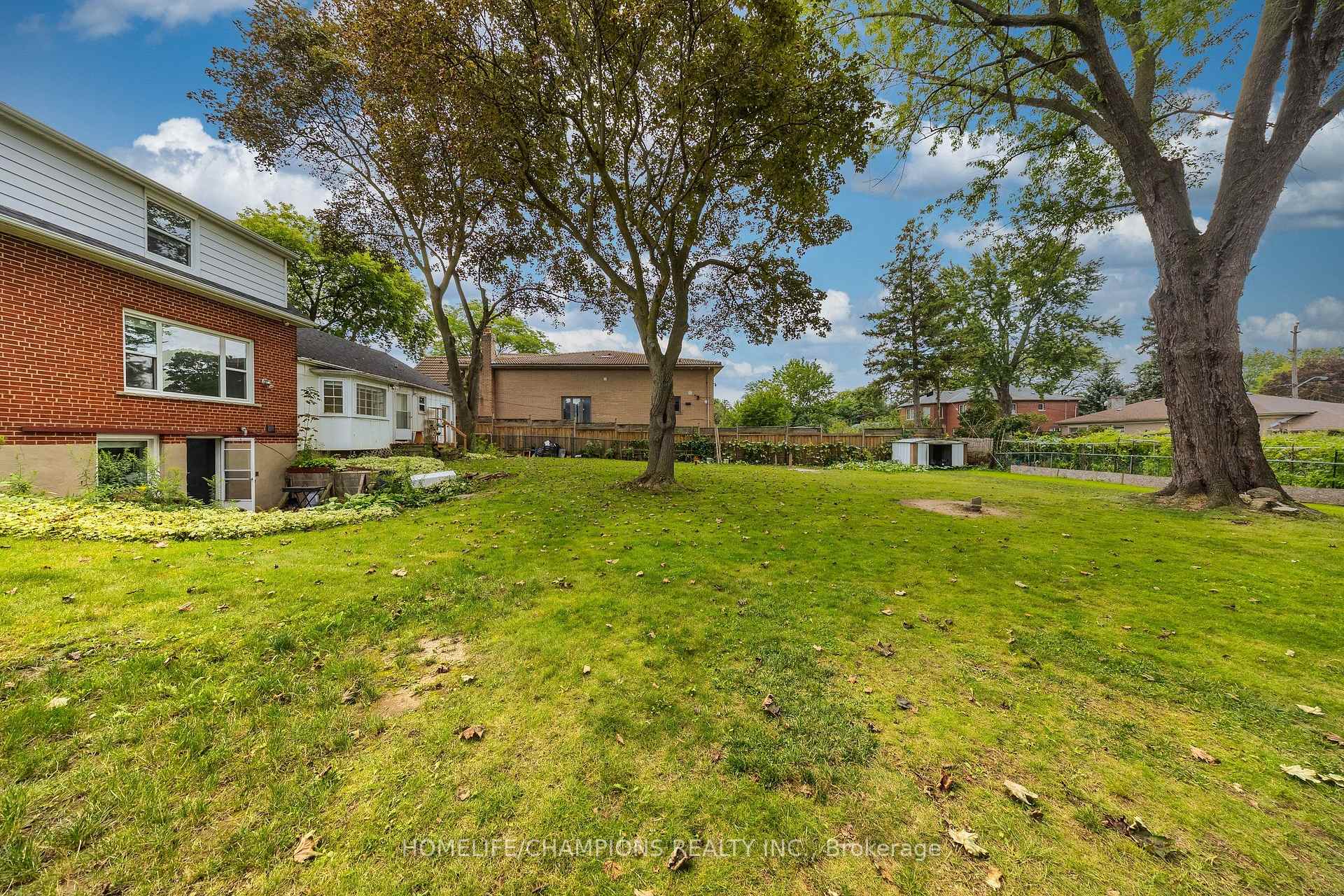 Photo 28 of 44 Marydon Crescent, Scarborough, Agincourt South-Malvern West — HOMEH