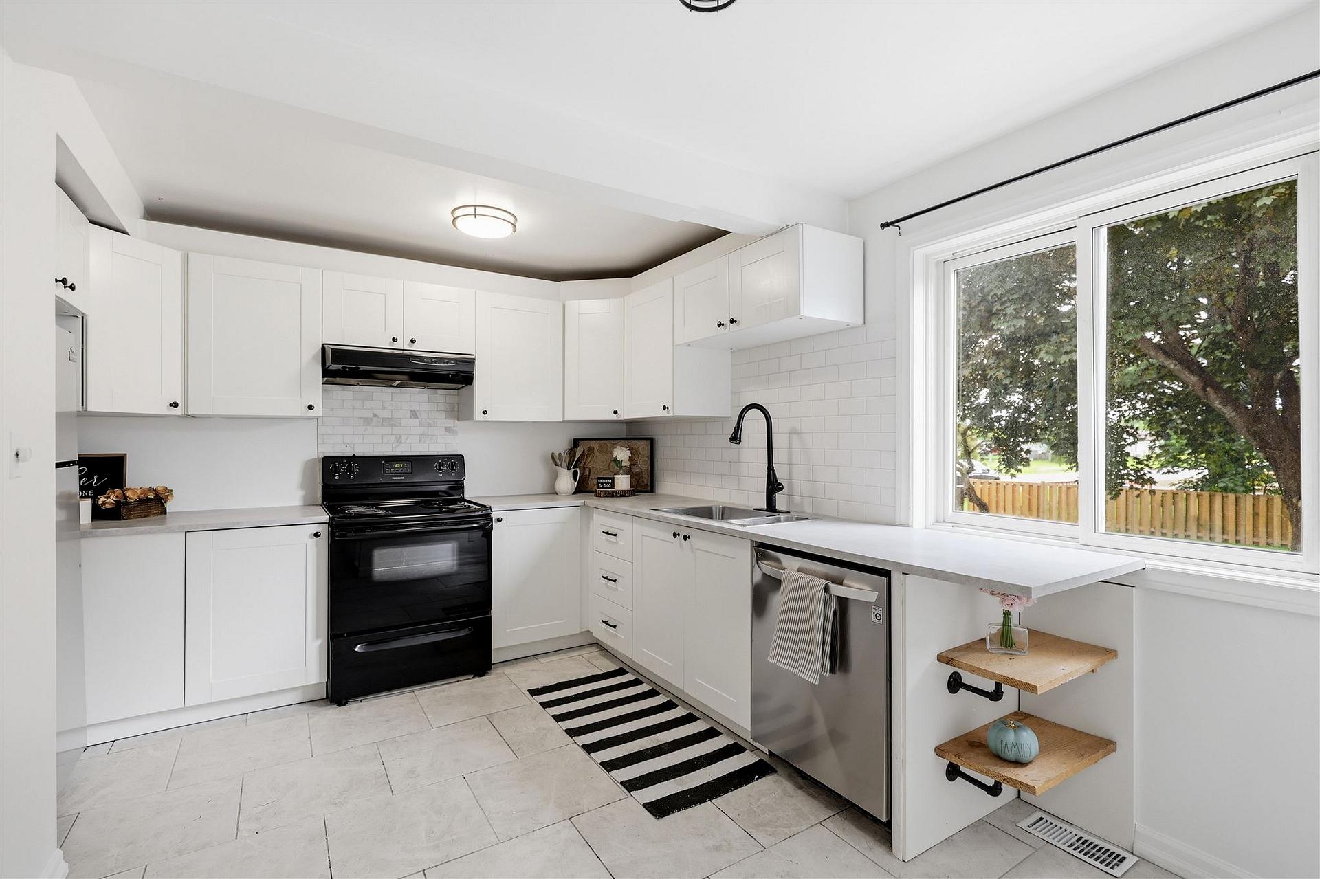 Photo 11 of 59 Adeline Avenue, Sault Ste Marie, Ward 3 — HOMEH