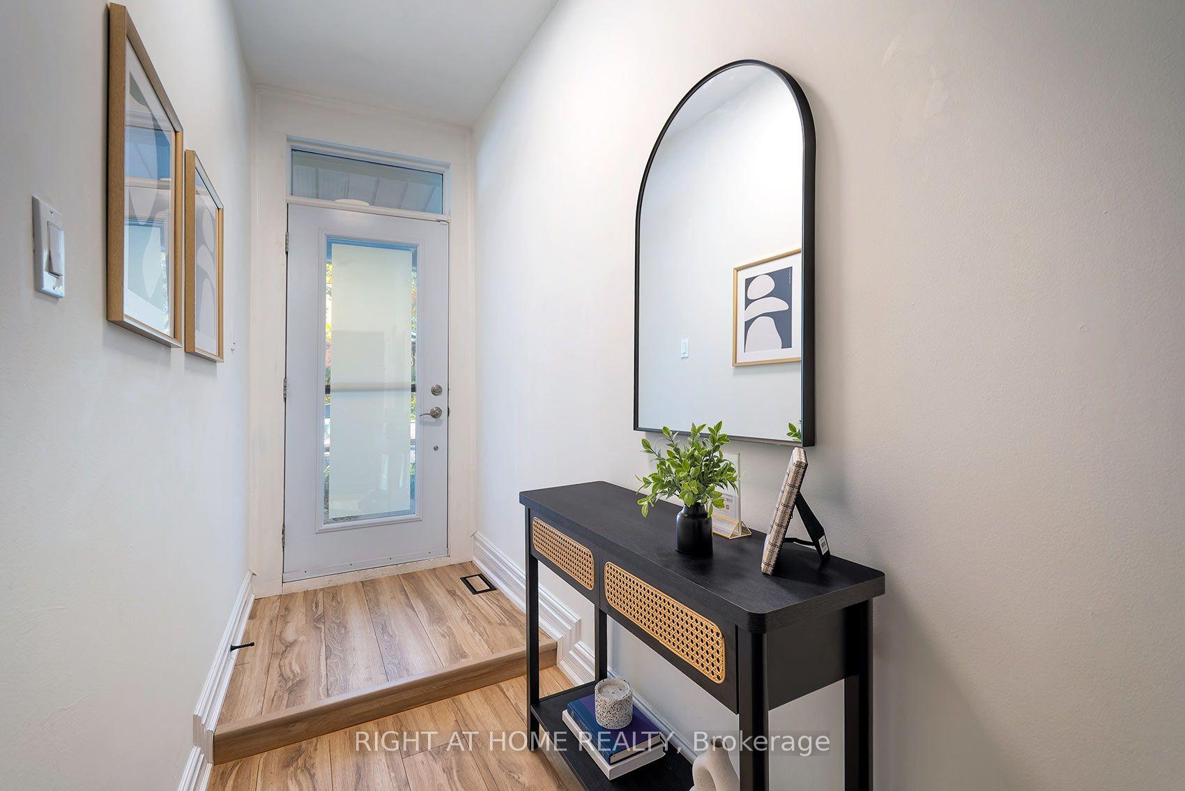 Photo 4 of 25 Pretoria Avenue, Toronto, Playter Estates-Danforth — HOMEH