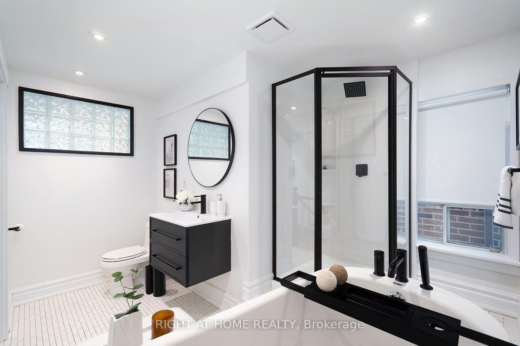Photo 28 of 25 Pretoria Avenue, Toronto, Playter Estates-Danforth — HOMEH