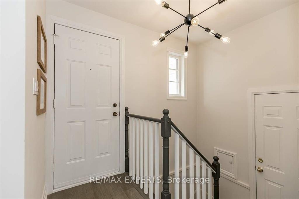 Photo 4 of 529 Burnham Street, Cobourg — HOMEH